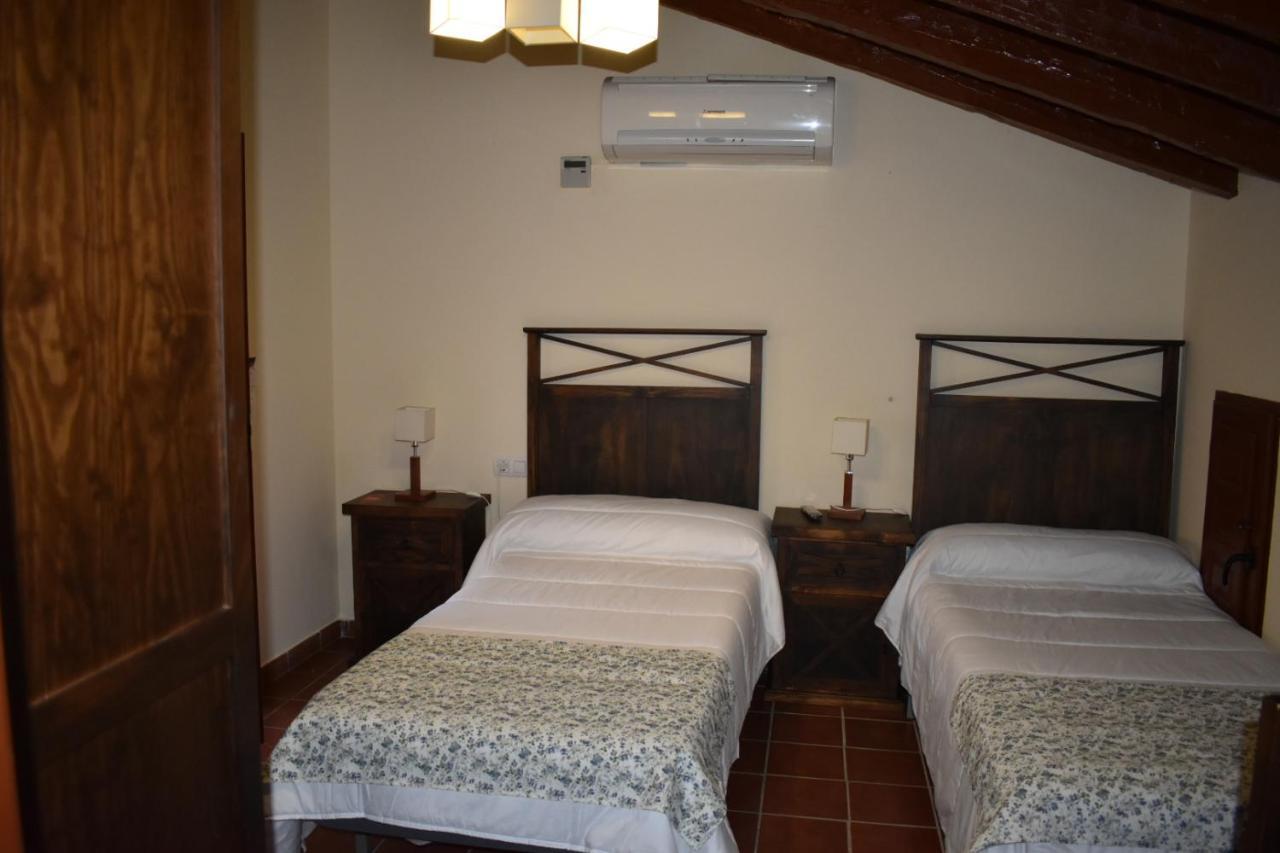 Hotel Rural El Refugio De Los Templarios Cabeza del Buey Exterior photo